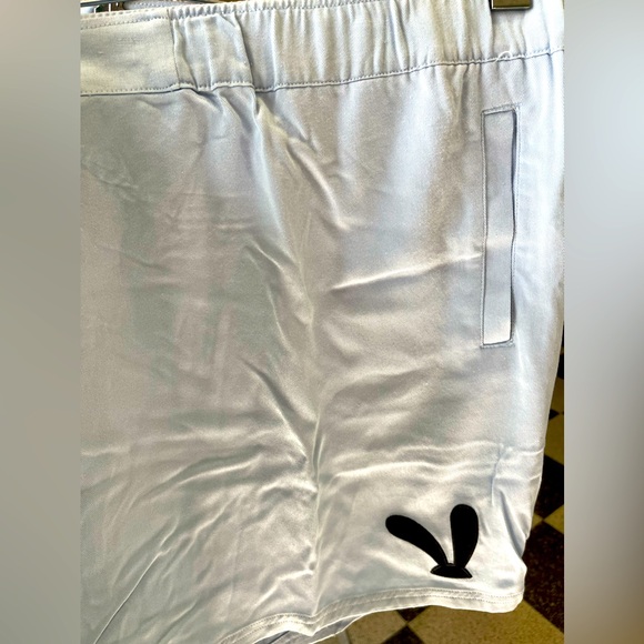 NWT DISNEY Oswald the Lucky Rabbit Shorts for Women – Disney100 size 3XL - Picture 3 of 7